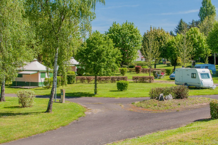 Camping Les Bruyères et  aires d'accueil camping-car