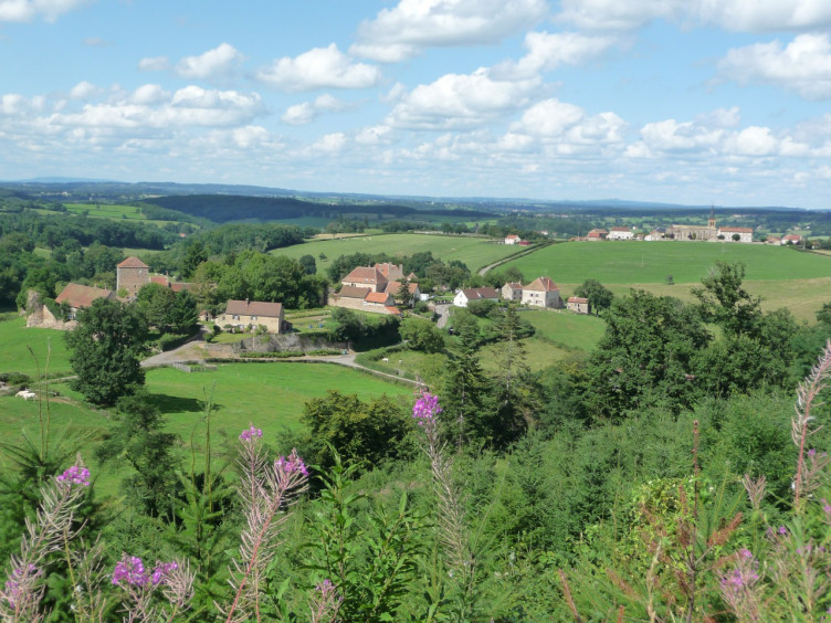 Vue de Dyo, randonnée pédestre